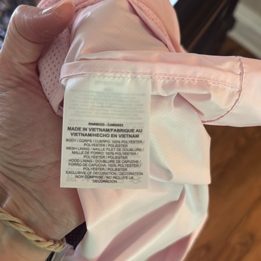 Nike pink graffiti tank and graphic Windrunner windbreaker size medium NWOT - Picture 12 of 14